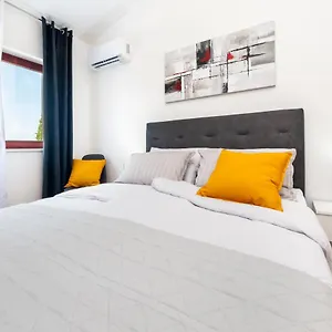  Apartment E&m